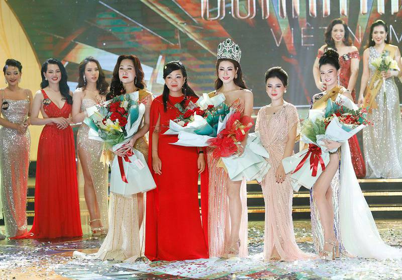 Nữ doanh nhân Đào Ái Nhi tỏa sáng, đăng quang ngôi vị hoa hậu - ảnh 1